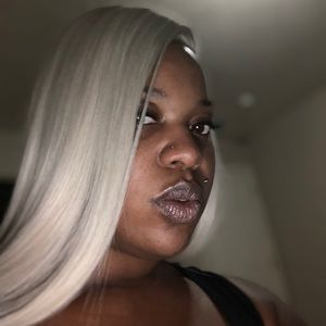 Meet your Posher, Carisa